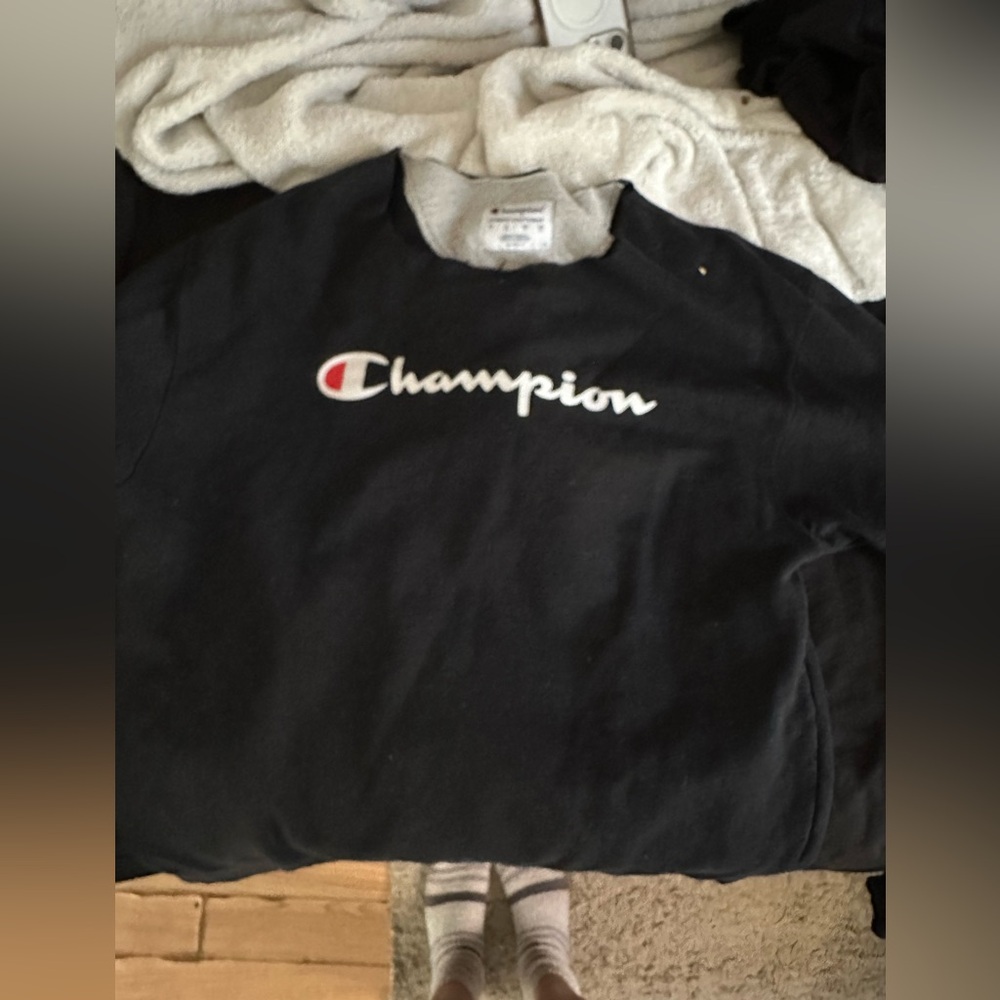 black champion crew neck
